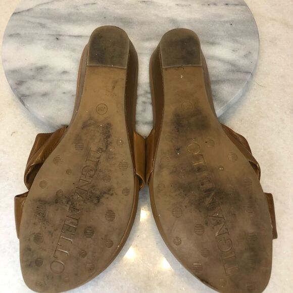 Tignanello tan thong sandals size 7 - Picture 7 of 8